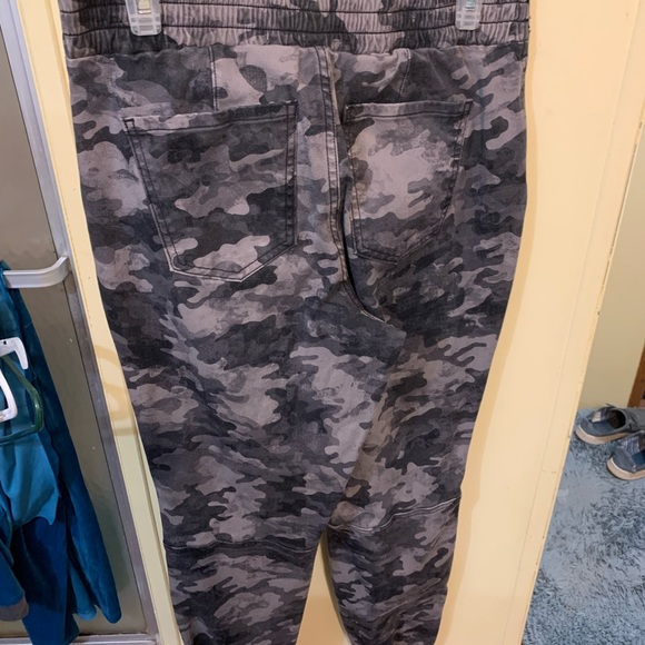 Spanx joggers size large - Picture 2 of 3